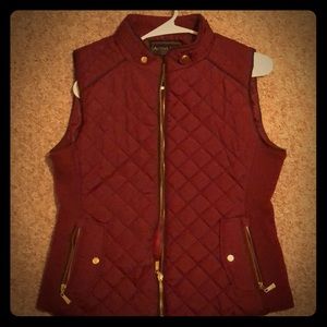 Pleated vest